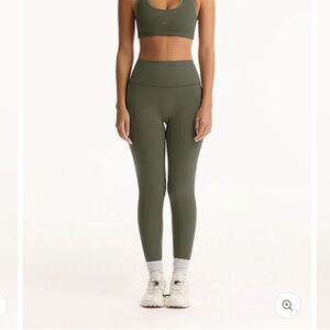 SET Active Luxform High Rise Green Leggings XS